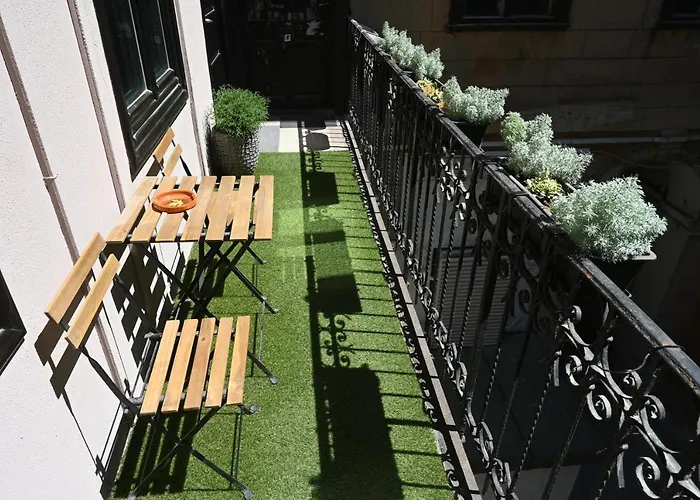Lägenhet Akacfaapartman Budapest